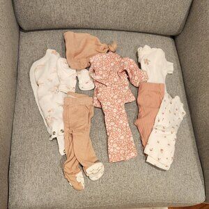 Carter's Preemie sets x3
